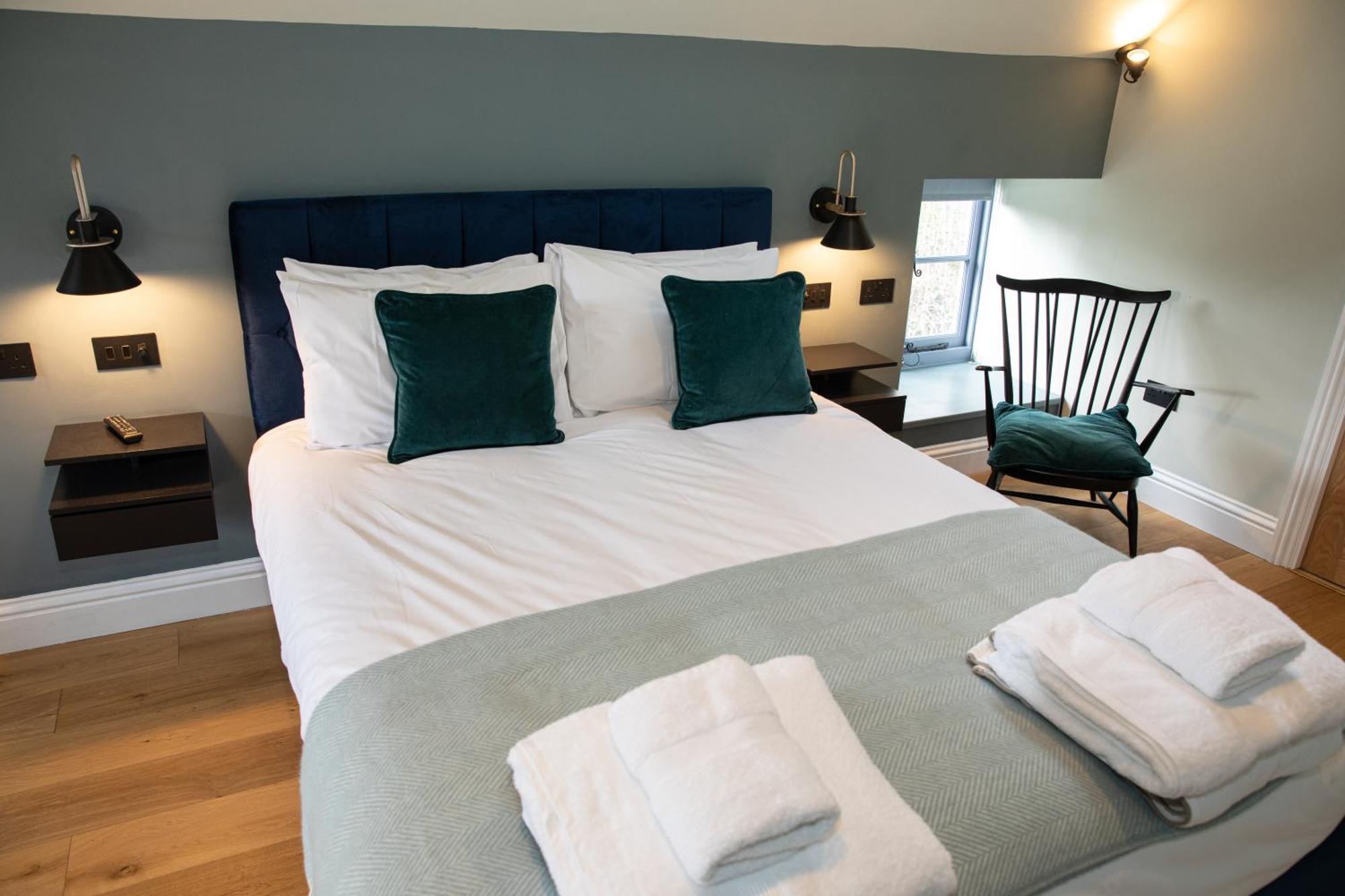 The Nog Inn Wincanton Room photo